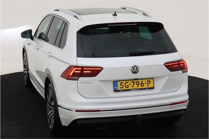 Photo 4 VIN: WVGZZZ5NZJW407984 - VOLKSWAGEN TIGUAN 