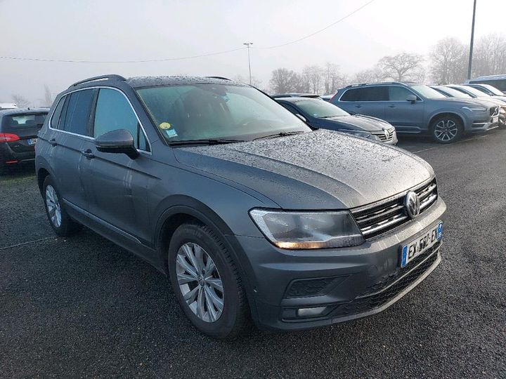 Photo 2 VIN: WVGZZZ5NZJW411023 - VOLKSWAGEN TIGUAN 