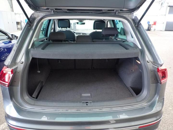 Photo 3 VIN: WVGZZZ5NZJW411695 - VOLKSWAGEN TIGUAN 