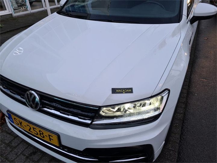 Photo 22 VIN: WVGZZZ5NZJW413418 - VOLKSWAGEN TIGUAN 