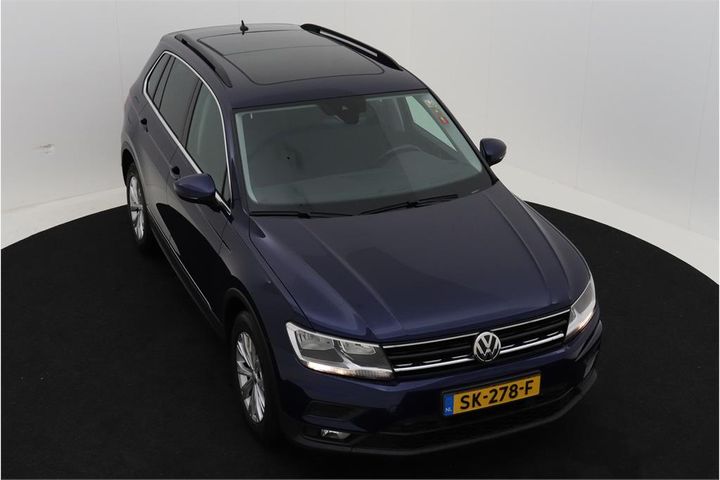 Photo 2 VIN: WVGZZZ5NZJW413795 - VOLKSWAGEN TIGUAN 