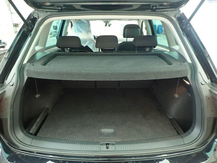 Photo 3 VIN: WVGZZZ5NZJW418408 - VOLKSWAGEN TIGUAN 