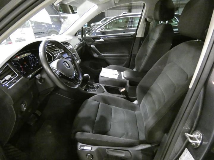 Photo 8 VIN: WVGZZZ5NZJW420292 - VOLKSWAGEN TIGUAN 