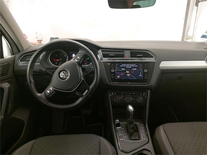 Photo 3 VIN: WVGZZZ5NZJW420580 - VOLKSWAGEN TIGUAN 