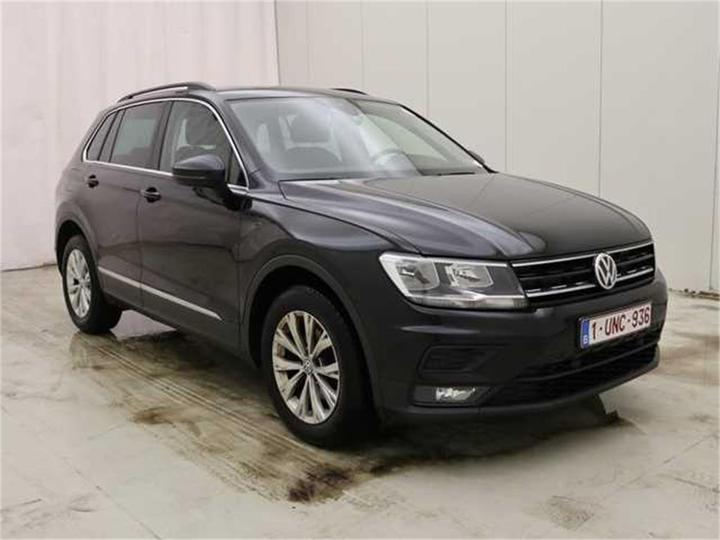 Photo 9 VIN: WVGZZZ5NZJW422821 - VOLKSWAGEN TIGUAN 