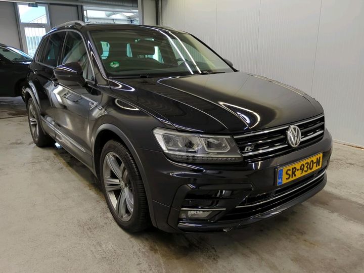 Photo 1 VIN: WVGZZZ5NZJW422847 - VW TIGUAN 