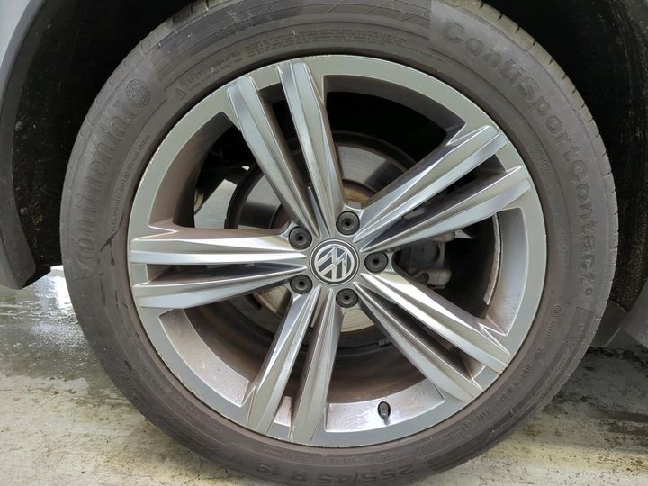 Photo 14 VIN: WVGZZZ5NZJW422847 - VW TIGUAN 