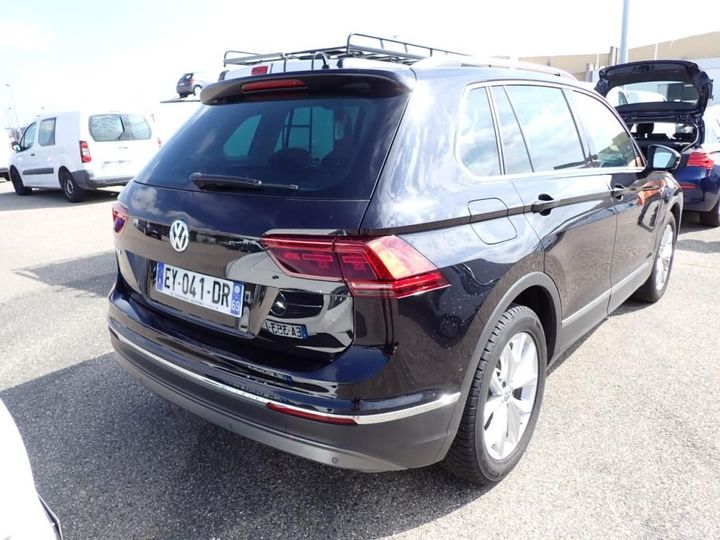 Photo 2 VIN: WVGZZZ5NZJW423127 - VOLKSWAGEN TIGUAN 