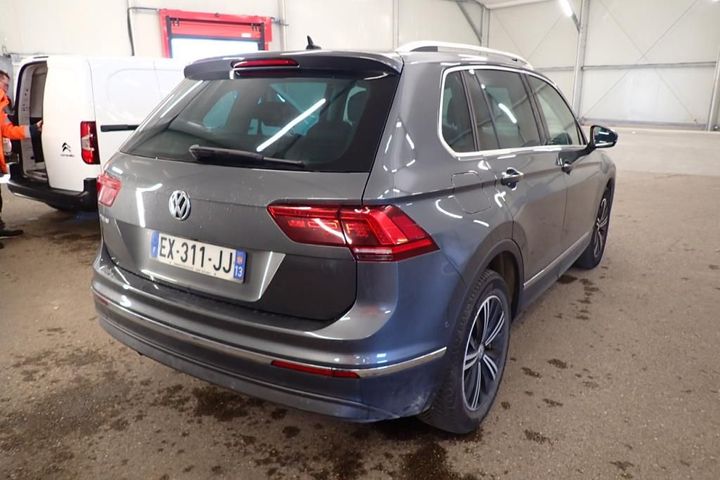 Photo 2 VIN: WVGZZZ5NZJW423383 - VOLKSWAGEN TIGUAN 