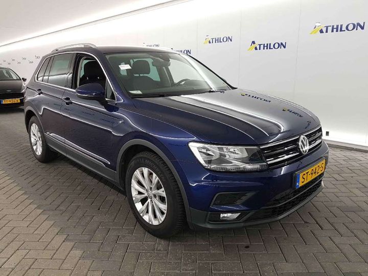 Photo 2 VIN: WVGZZZ5NZJW425177 - VOLKSWAGEN TIGUAN 