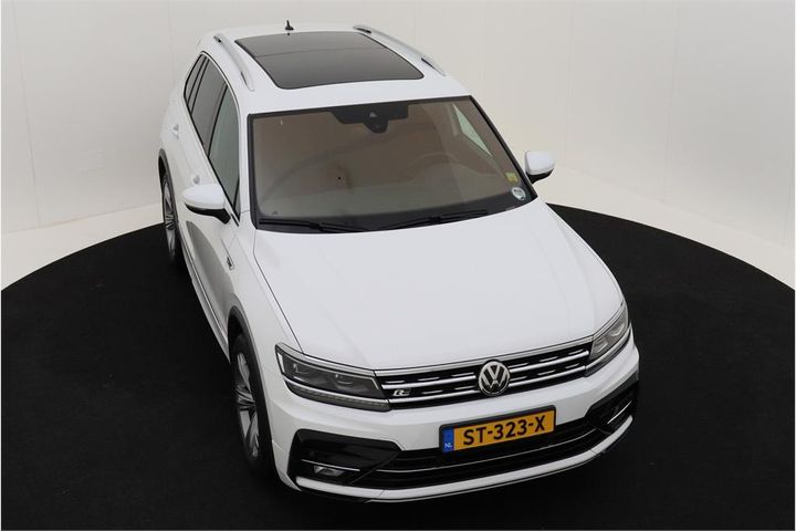 Photo 2 VIN: WVGZZZ5NZJW426288 - VOLKSWAGEN TIGUAN 