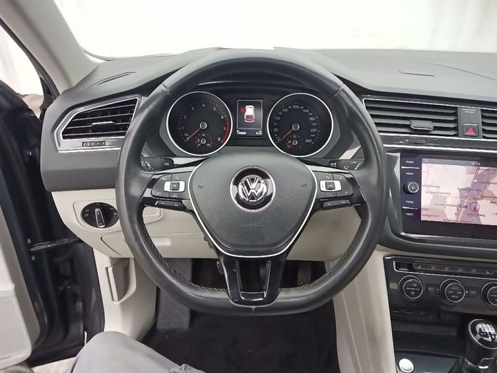 Photo 32 VIN: WVGZZZ5NZJW427194 - VOLKSWAGEN TIGUAN &#3916 