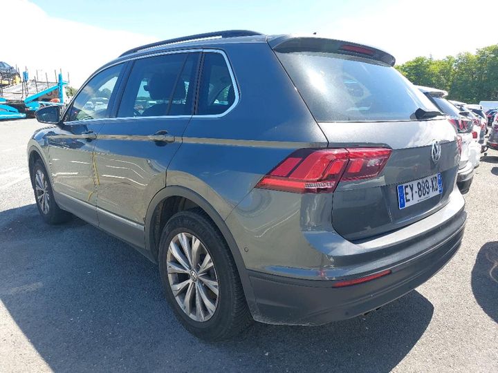 Photo 3 VIN: WVGZZZ5NZJW428103 - VOLKSWAGEN TIGUAN 