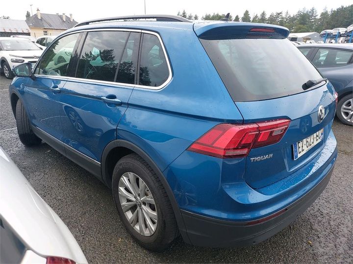 Photo 3 VIN: WVGZZZ5NZJW429767 - VOLKSWAGEN TIGUAN 