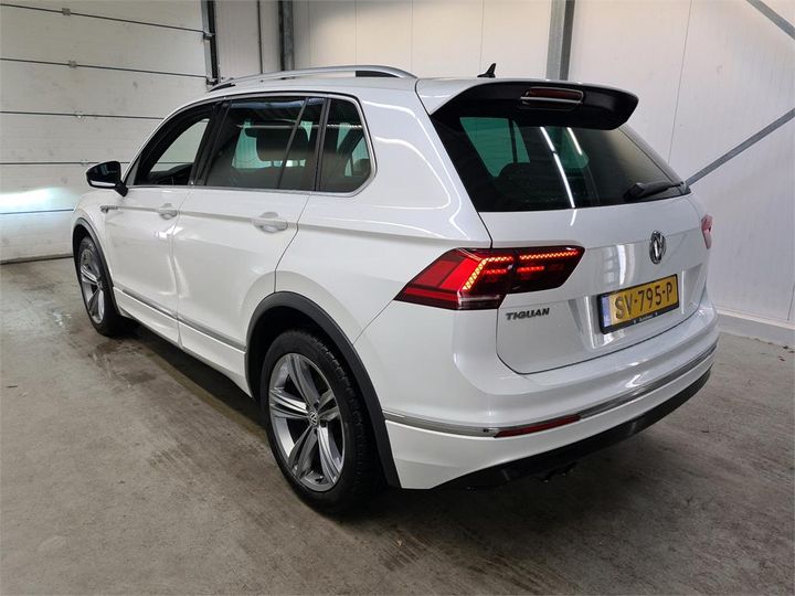 Photo 3 VIN: WVGZZZ5NZJW430162 - VOLKSWAGEN TIGUAN 