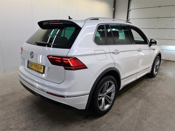 Photo 4 VIN: WVGZZZ5NZJW430162 - VOLKSWAGEN TIGUAN 