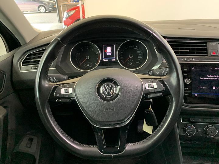 Photo 10 VIN: WVGZZZ5NZJW430401 - VOLKSWAGEN TIGUAN 