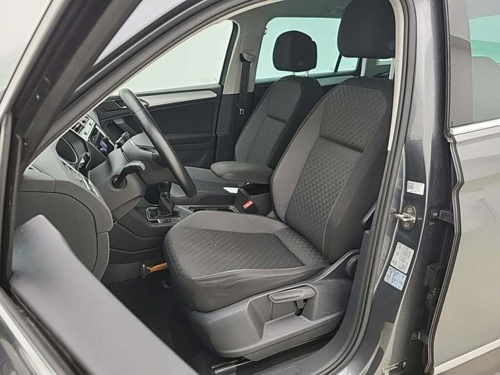 Photo 18 VIN: WVGZZZ5NZJW431829 - VW TIGUAN 