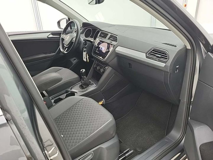 Photo 2 VIN: WVGZZZ5NZJW431829 - VW TIGUAN 