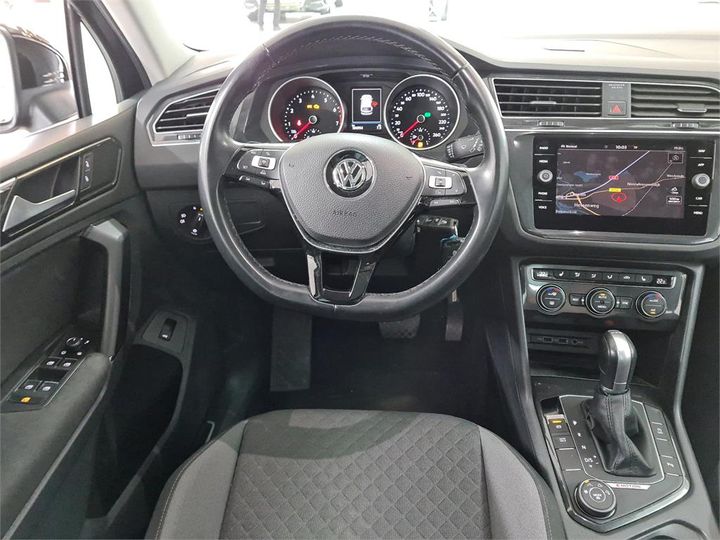 Photo 6 VIN: WVGZZZ5NZJW433449 - VOLKSWAGEN TIGUAN 