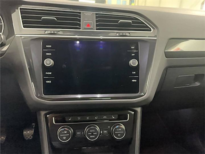 Photo 11 VIN: WVGZZZ5NZJW439081 - VW TIGUAN 