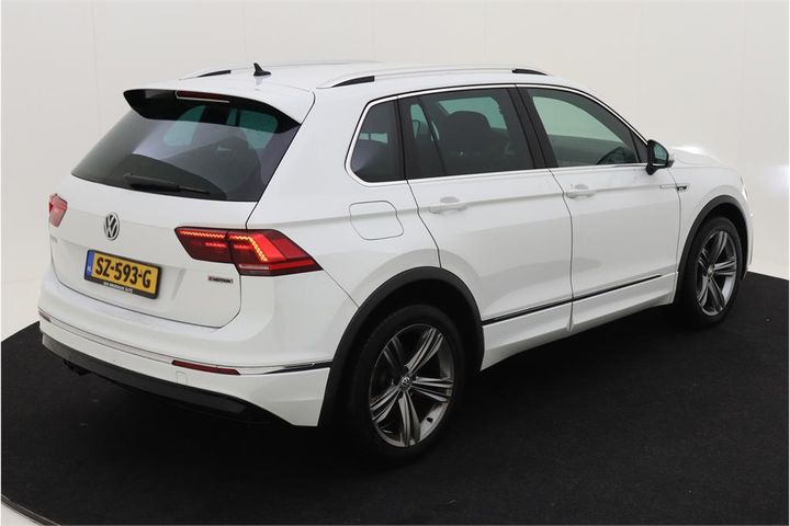 Photo 3 VIN: WVGZZZ5NZJW439234 - VOLKSWAGEN TIGUAN 