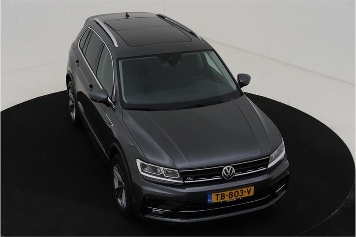 Photo 2 VIN: WVGZZZ5NZJW442334 - VOLKSWAGEN TIGUAN 