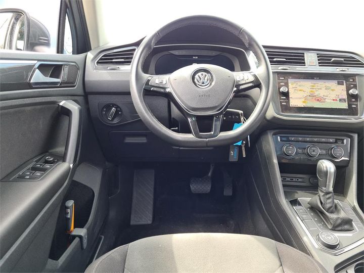 Photo 6 VIN: WVGZZZ5NZJW442334 - VOLKSWAGEN TIGUAN 