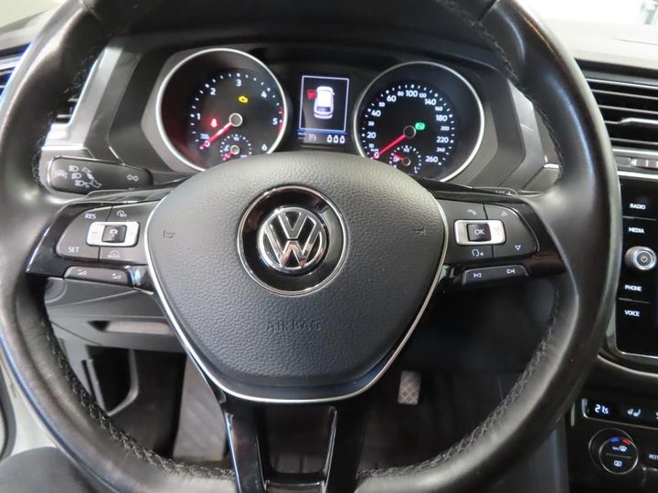 Photo 13 VIN: WVGZZZ5NZJW442667 - VOLKSWAGEN TIGUAN 