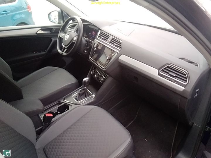 Photo 19 VIN: WVGZZZ5NZJW443721 - VOLKSWAGEN TIGUAN 