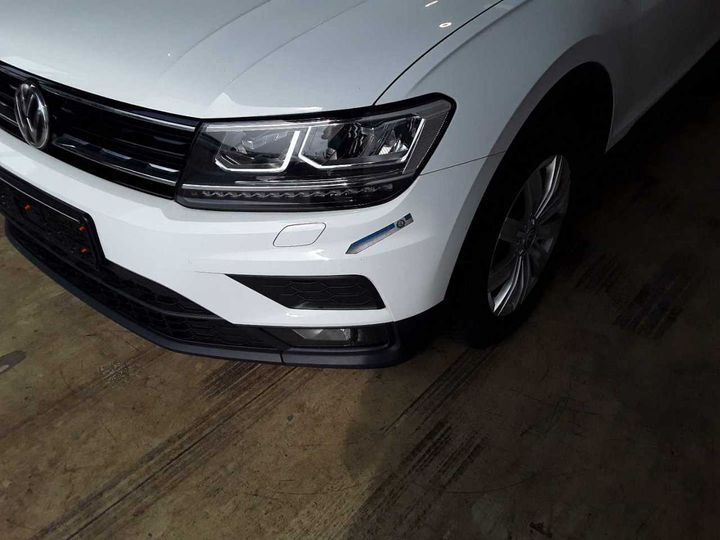 Photo 32 VIN: WVGZZZ5NZJW443946 - VOLKSWAGEN TIGUAN 2.0 TDI SCR 