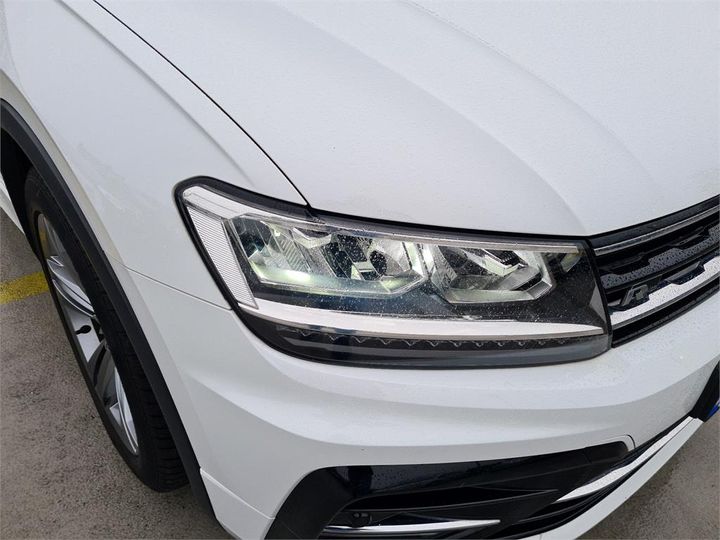 Photo 11 VIN: WVGZZZ5NZJW451073 - VOLKSWAGEN TIGUAN 