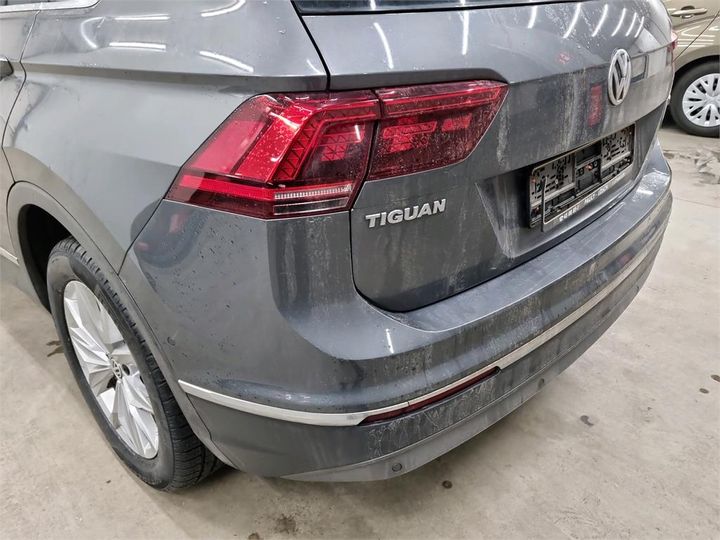 Photo 15 VIN: WVGZZZ5NZJW451917 - VOLKSWAGEN TIGUAN 