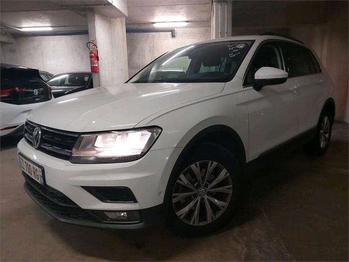 Photo 1 VIN: WVGZZZ5NZJW453075 - VOLKSWAGEN TIGUAN 