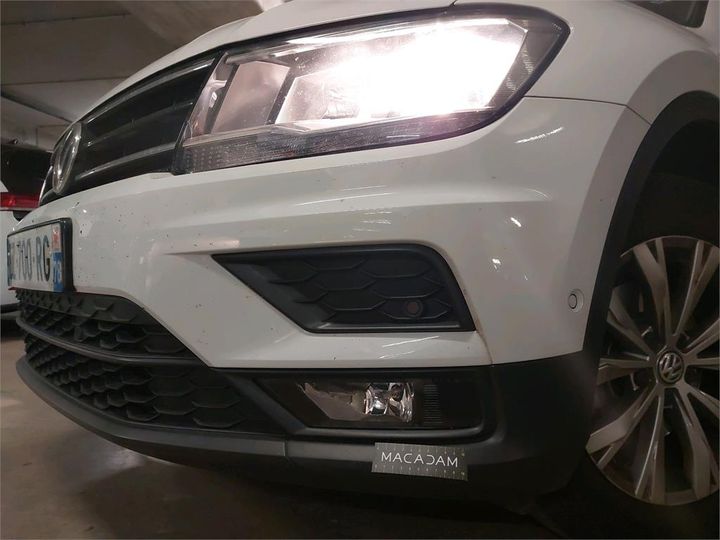 Photo 24 VIN: WVGZZZ5NZJW453075 - VOLKSWAGEN TIGUAN 