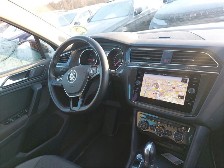 Photo 5 VIN: WVGZZZ5NZJW453172 - VOLKSWAGEN TIGUAN 