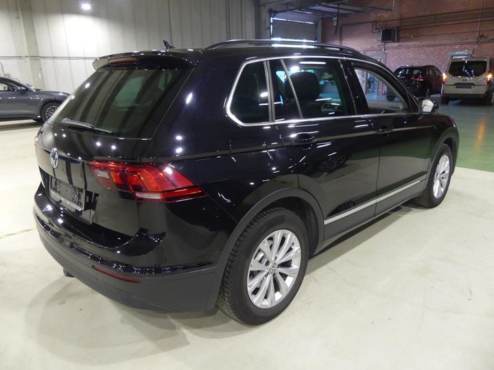 Photo 1 VIN: WVGZZZ5NZJW457124 - VW TIGUAN 