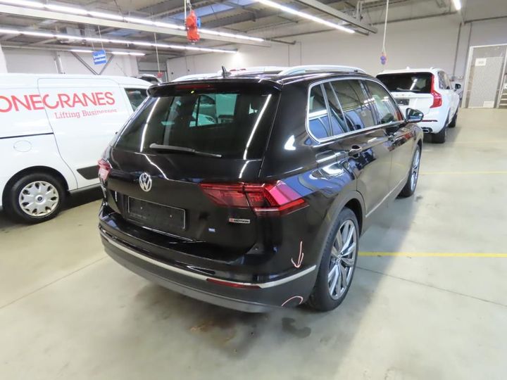 Photo 32 VIN: WVGZZZ5NZJW457473 - VOLKSWAGEN TIGUAN 