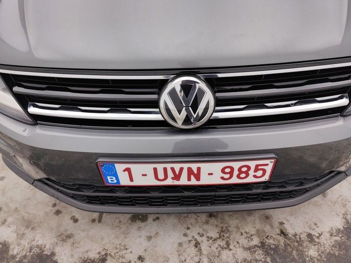 Photo 5 VIN: WVGZZZ5NZJW459837 - VOLKSWAGEN TIGUAN &#3916 