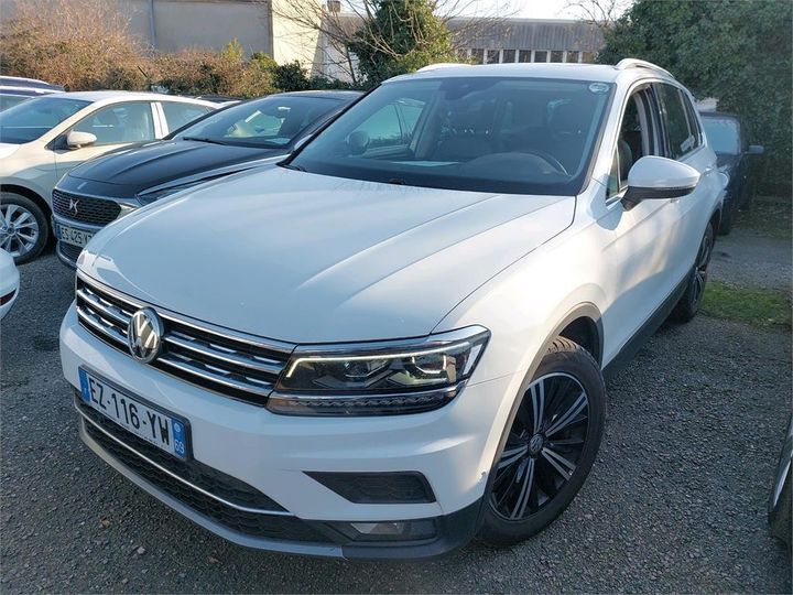 Photo 1 VIN: WVGZZZ5NZJW460215 - VOLKSWAGEN TIGUAN 