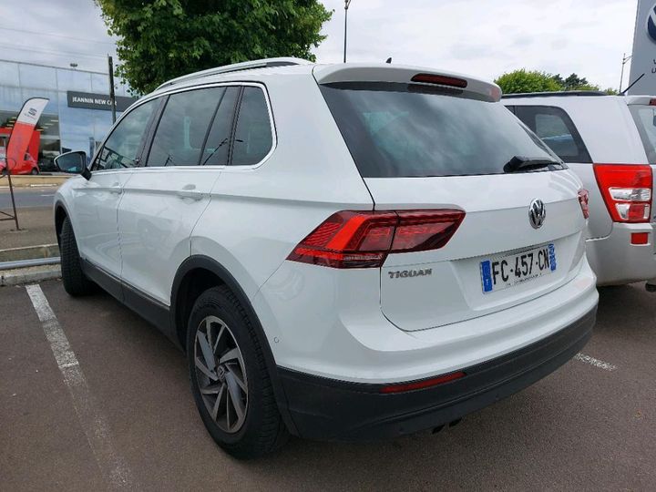 Photo 3 VIN: WVGZZZ5NZJW462247 - VOLKSWAGEN TIGUAN 