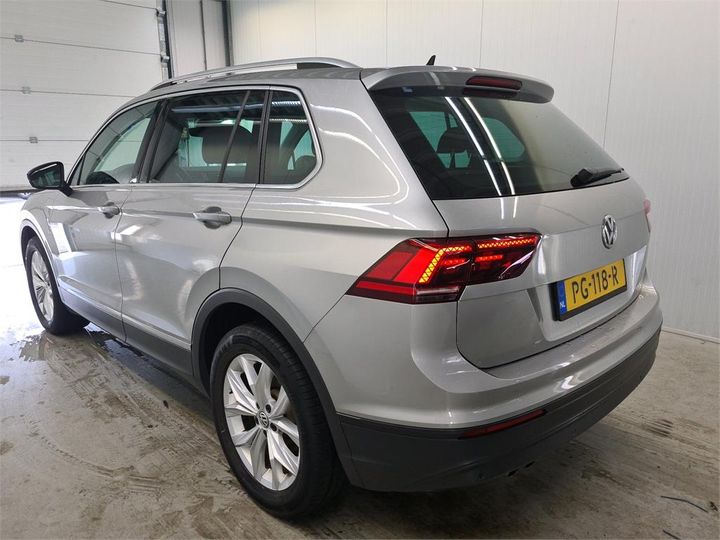 Photo 3 VIN: WVGZZZ5NZJW800126 - VOLKSWAGEN TIGUAN 