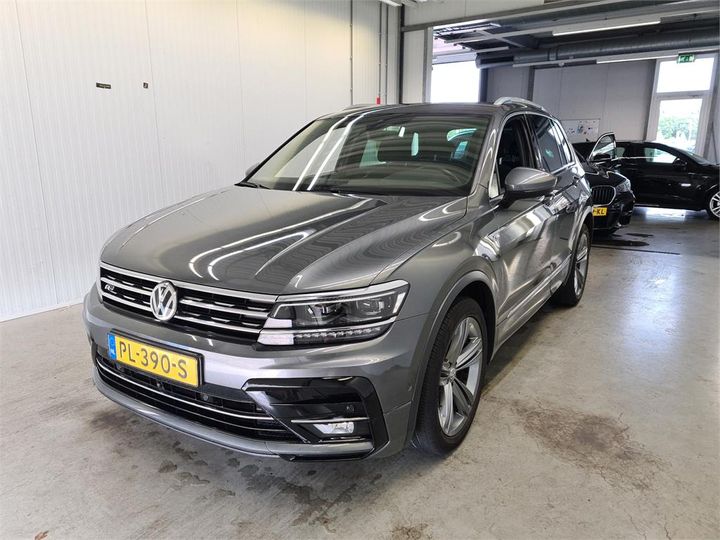 Photo 1 VIN: WVGZZZ5NZJW800915 - VOLKSWAGEN TIGUAN 