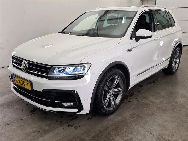 Photo 1 VIN: WVGZZZ5NZJW800951 - VOLKSWAGEN TIGUAN 