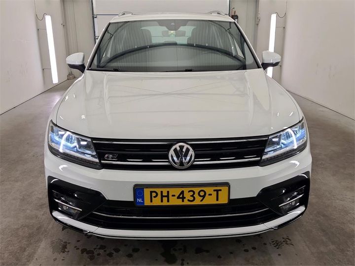 Photo 17 VIN: WVGZZZ5NZJW800951 - VOLKSWAGEN TIGUAN 