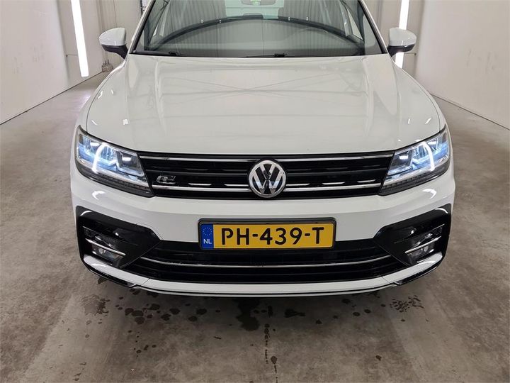 Photo 5 VIN: WVGZZZ5NZJW800951 - VOLKSWAGEN TIGUAN 