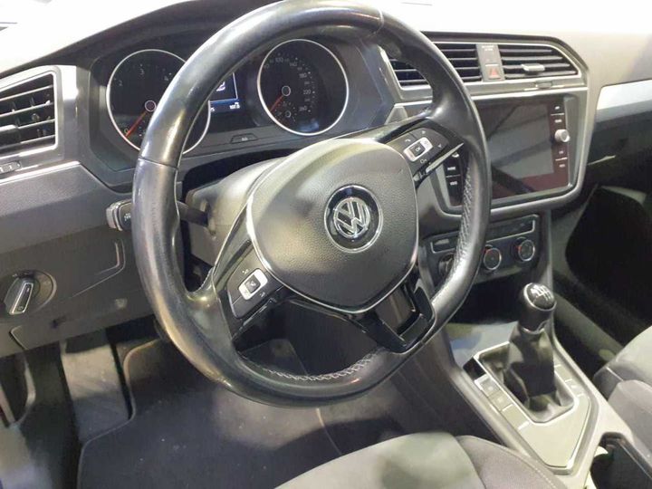 Photo 16 VIN: WVGZZZ5NZJW805722 - VOLKSWAGEN TIGUAN 2.0 TDI SCR 