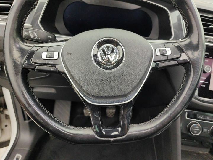 Photo 31 VIN: WVGZZZ5NZJW806193 - VOLKSWAGEN TIGUAN &#3916 