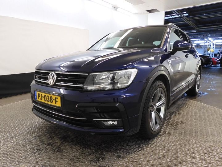 Photo 1 VIN: WVGZZZ5NZJW809443 - VOLKSWAGEN TIGUAN 