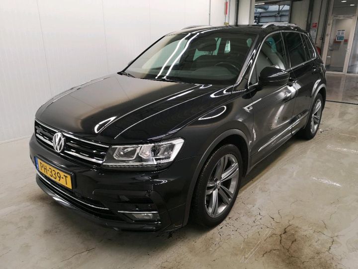 Photo 1 VIN: WVGZZZ5NZJW809677 - VOLKSWAGEN TIGUAN 